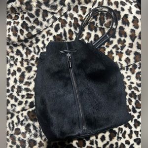 Elizabeth & James genuine Fur / Leather bucket / Sling bag